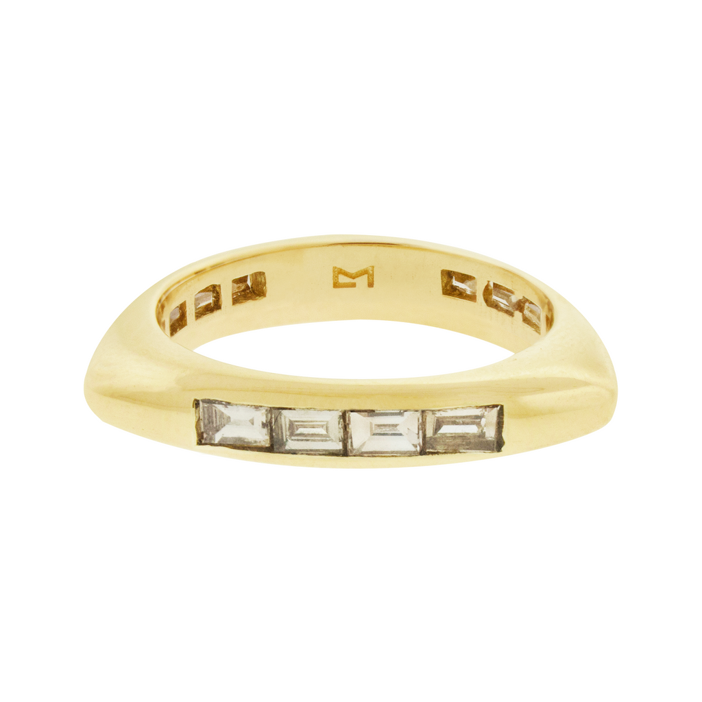 14K YELLOW GOLD TRIANGLE RING WITH WHITE DIAMON BAGUETTES